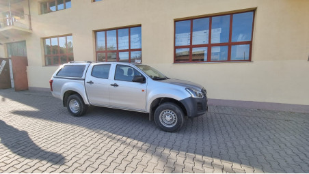 Montage hardtop auf Isuzu D-Max