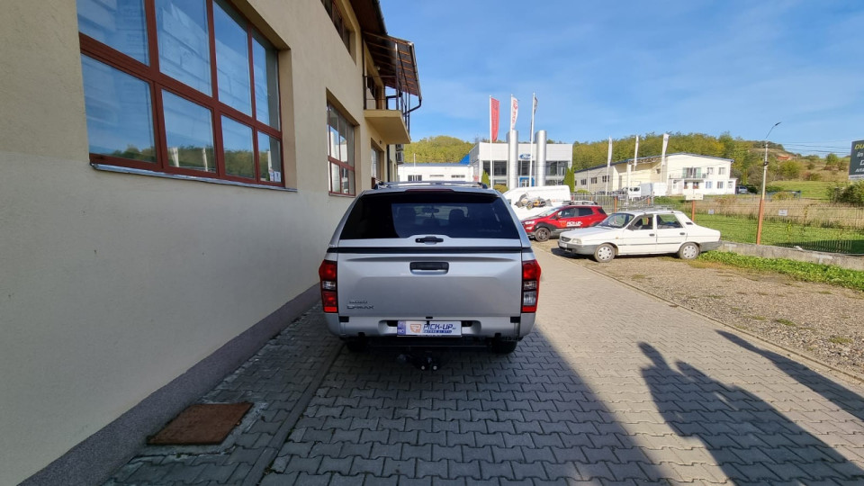 Keménytető / Felépítmény telepítés Isuzu D-Max-ra
