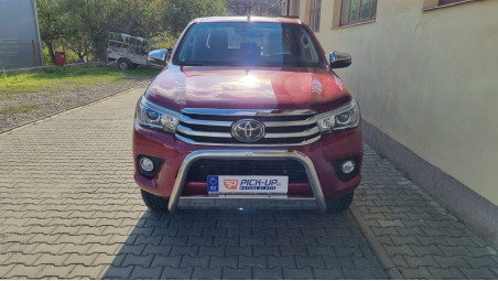 Monare Ladeflächen-Rollo, Überrollbügel, Ladeflächenauskleidung Fensterabweiser und Frontschutzbügel auf Toyota Hilux 2017