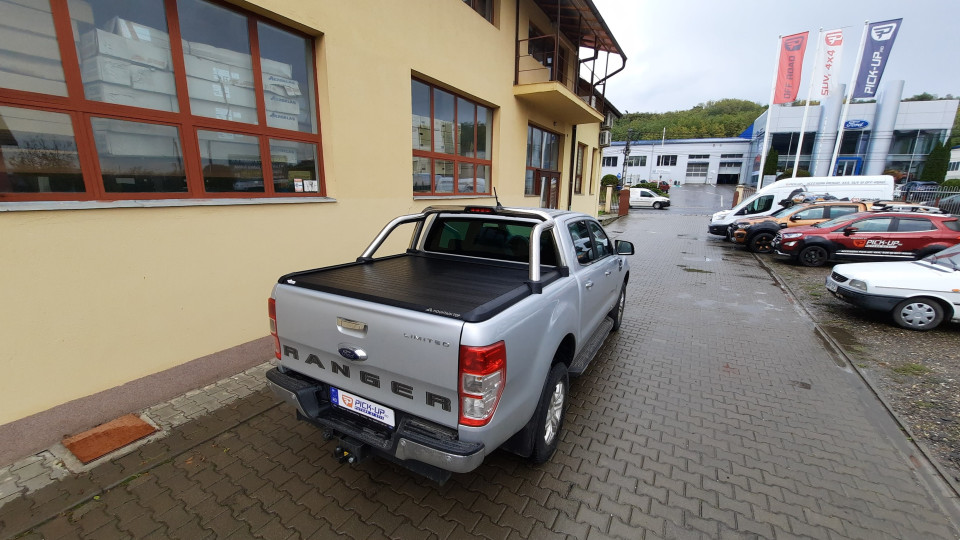 Montage Laderaum-Rollo und Überrollbügel auf Ford Ranger 2019