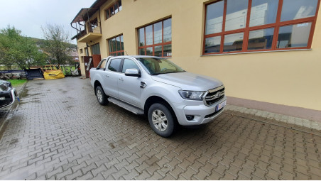 Montage Laderaum-Rollo und Überrollbügel auf Ford Ranger 2019