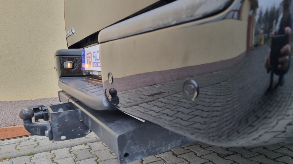 Tonneau cover , bullbar, spot lights installed on Nissan Navara D40