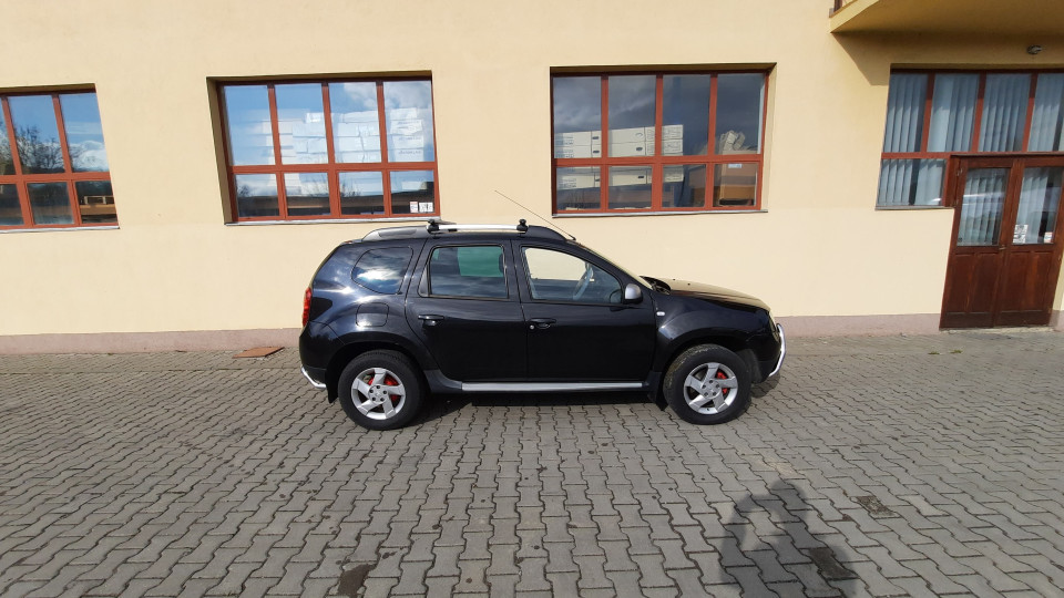 Montage Stange hinten auf Dacia Duster 2013