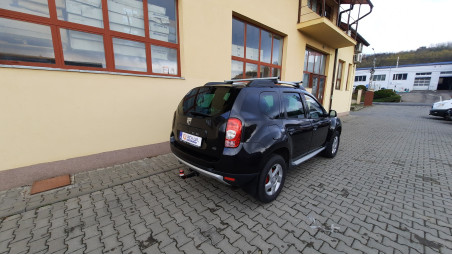 Montage Stange hinten auf Dacia Duster 2013
