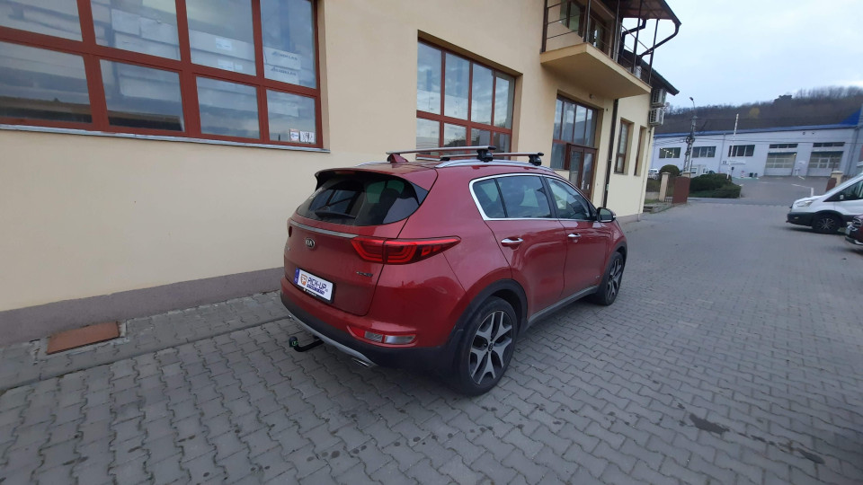 Montage Anhängerkupplung auf Kia Sportage