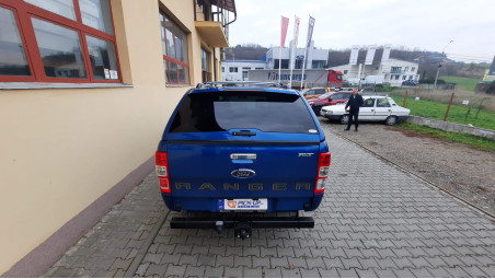 Keménytetős telepítés a 2021-es Ford Rangerre