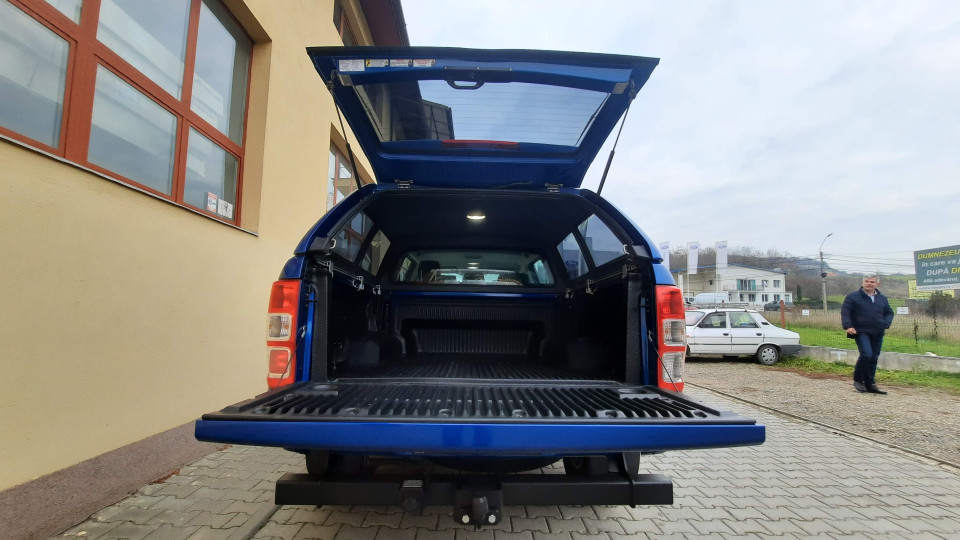 Canopy installed on Ford Ranger 2021