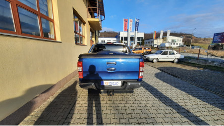 Montage Laderaumabdeckung Typ capcac auf Ford Ranger 2019
