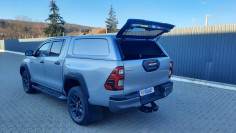 Keménytető / Felépítmény beszerelés a Toyota Hilux 2019-re
