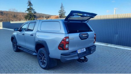 Montage hardtop auf Toyota Hilux 2019
