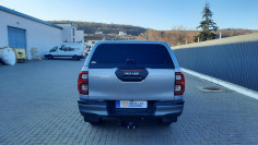 Canopy installed on Toyota Hilux 2019 2