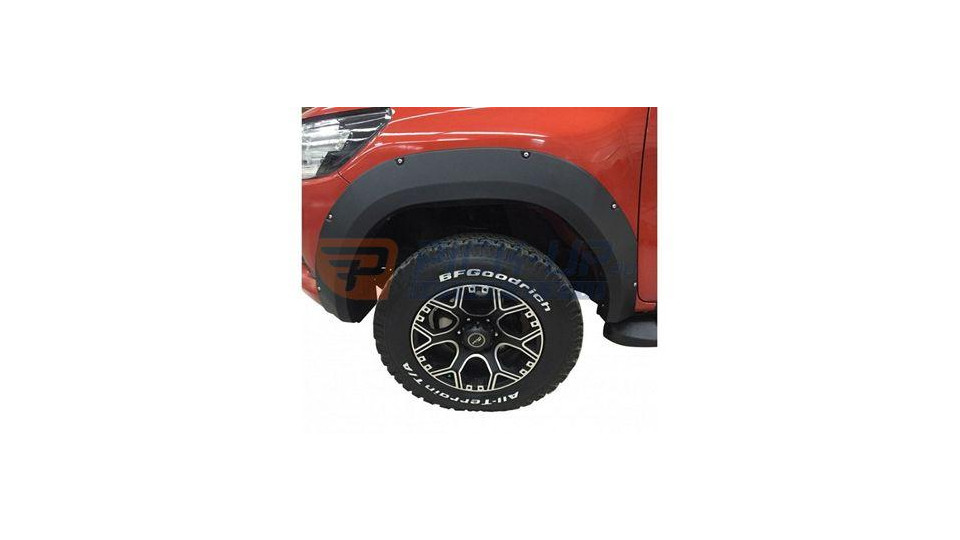 Toyota Hilux 2024 SAF AAPCKTC sárvédők