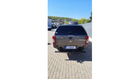 Montage hardtop auf Mitsubishi L200 2020