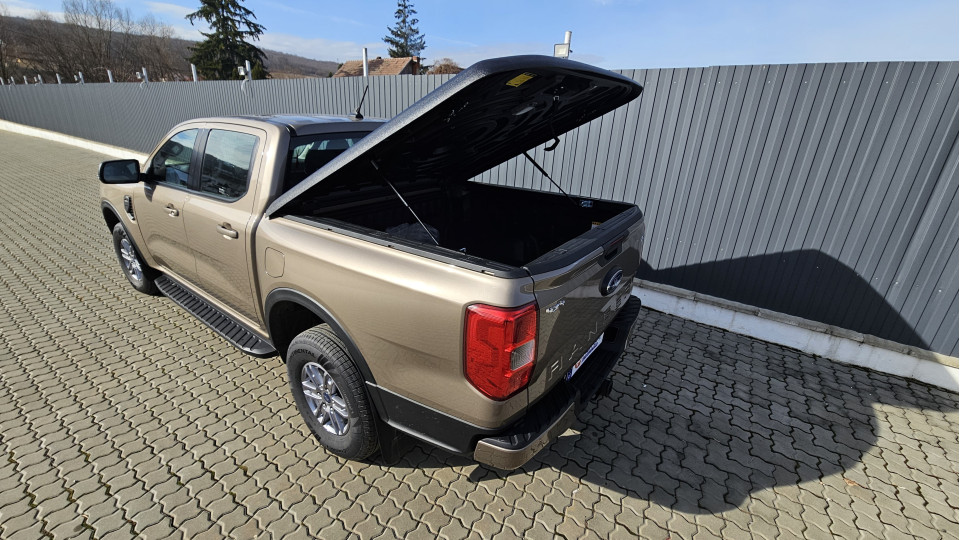 Montage Laderaumabdeckung Typ Abdeckung auf Ford Ranger 2023