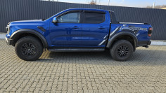 Ablakterelő és motorháztető felszerelése a Ford Ranger Raptor 2023-ra 2