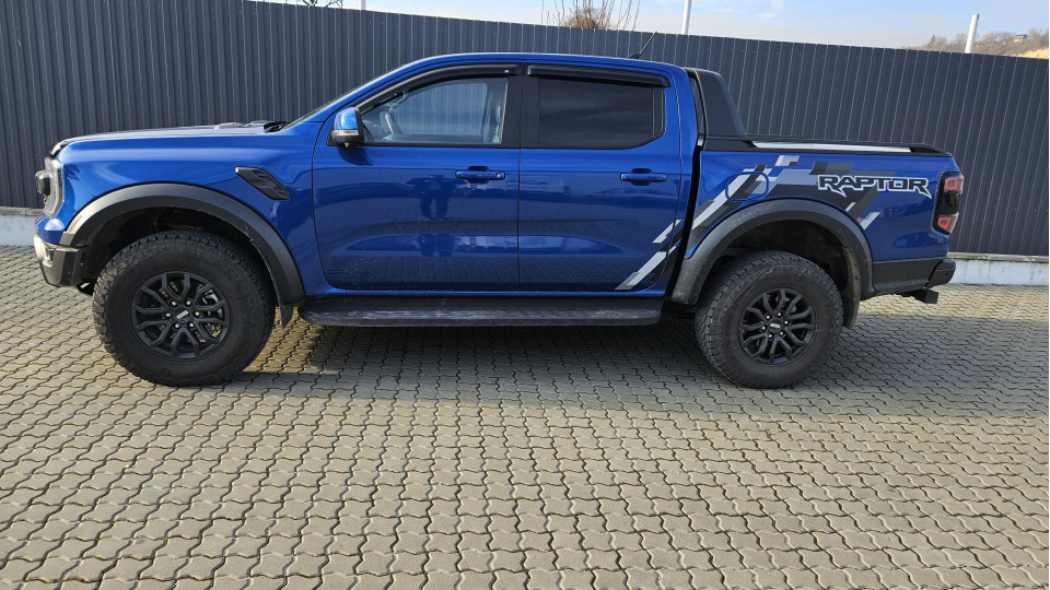 Window visors, hood guard installed Ford Ranger Raptor 2023