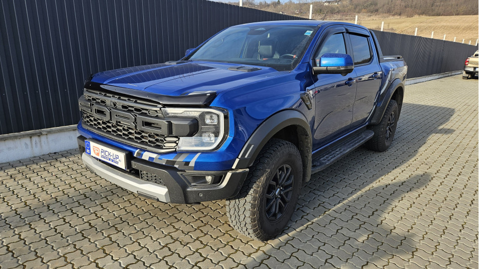 Montage Fenster-Windabweiser und Motorhaube auf Ford Ranger Raptor 2023