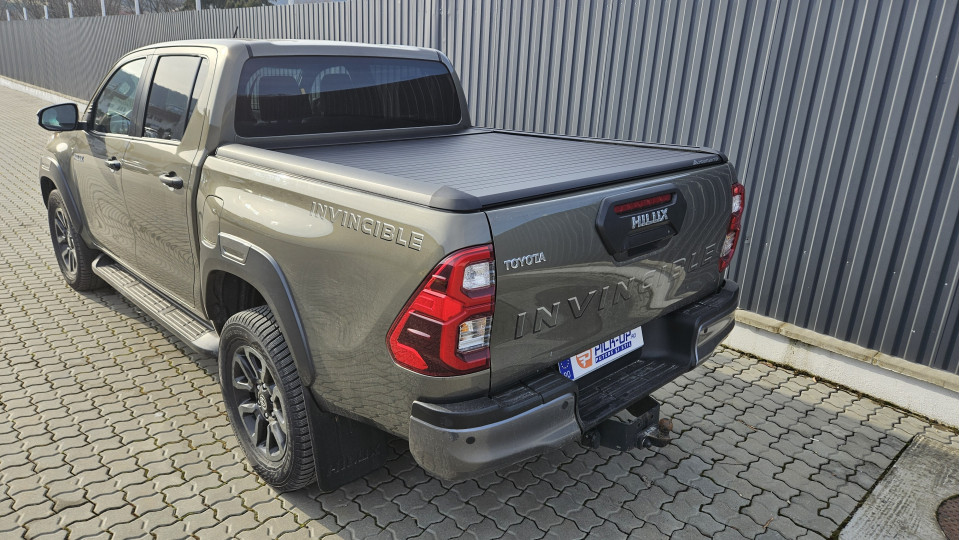 Bukócső felszerelése a Toyota Hilux 2021-re