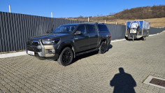 Keménytető / Felépítmény beszerelés a Toyota Hilux 2022-re 2