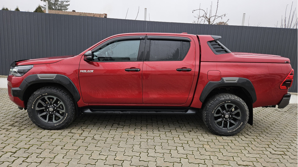 Bed liner, window visors, tonneau cover installed on Toyota Hilux 2023