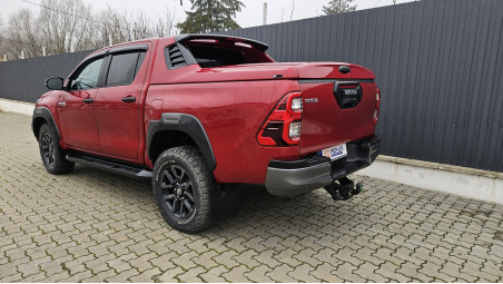 Bed liner, window visors, tonneau cover installed on Toyota Hilux 2023