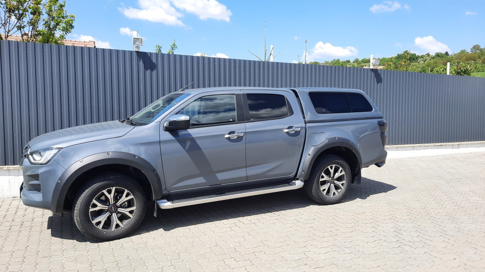Montage hardtop auf Isuzu D-Max 2023