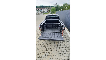 Bed Divider installed on Ford Ranger Raptor 2023