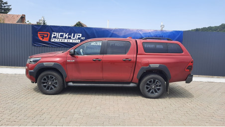 Montage hardtop auf Toyota Hilux 2024