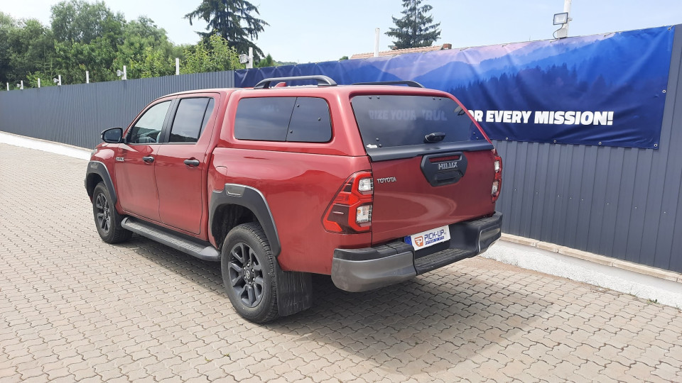 Montage hardtop auf Toyota Hilux 2024