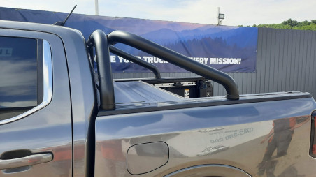 Montage Laderaum-Rollo und Überrollbügel auf Ford Ranger 2023