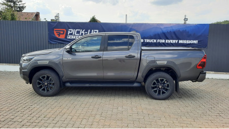 Roll Cover installed on Toyota Hilux 2018