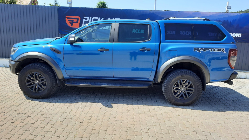 Keménytetős telepítés a 2021-es Ford Ranger Raptorra
