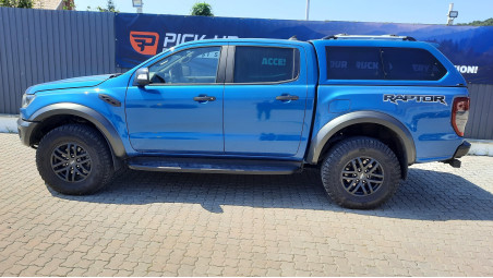Keménytetős telepítés a 2021-es Ford Ranger Raptorra