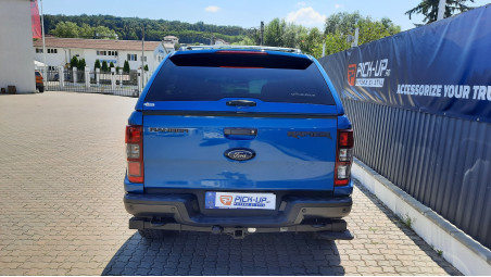 Keménytetős telepítés a 2021-es Ford Ranger Raptorra
