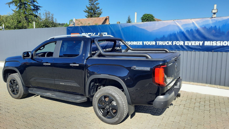 Montage Laderaum-Rollo Volkswagen Amarok 2023