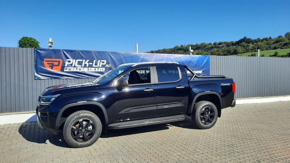 Montage Laderaum-Rollo Volkswagen Amarok 2023