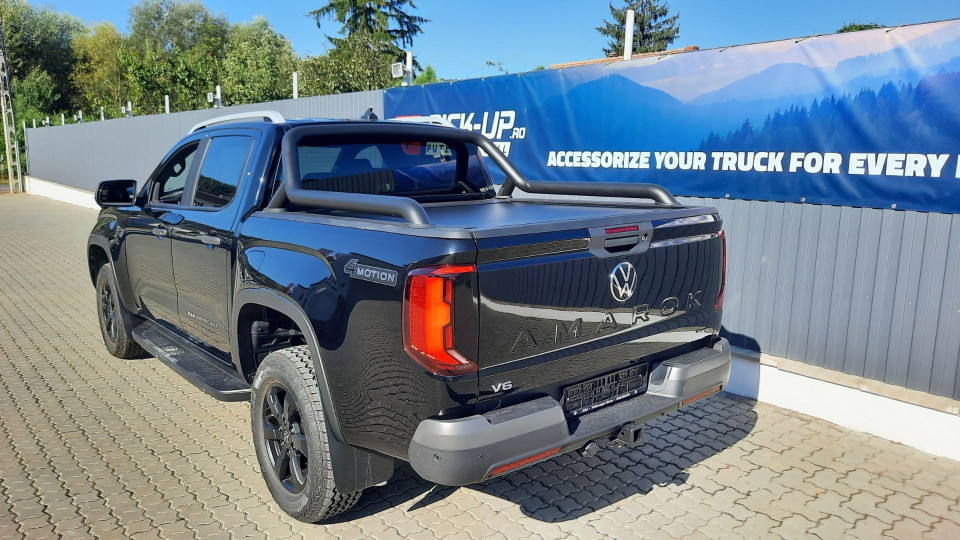 Montage Laderaum-Rollo Volkswagen Amarok 2023