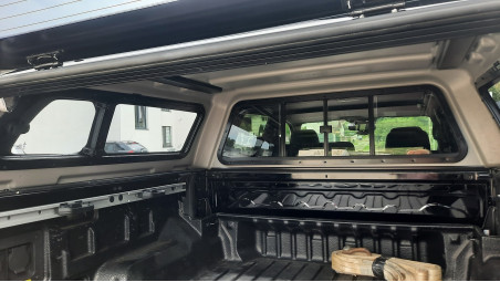 Montage hardtop auf Ford Ranger 2024