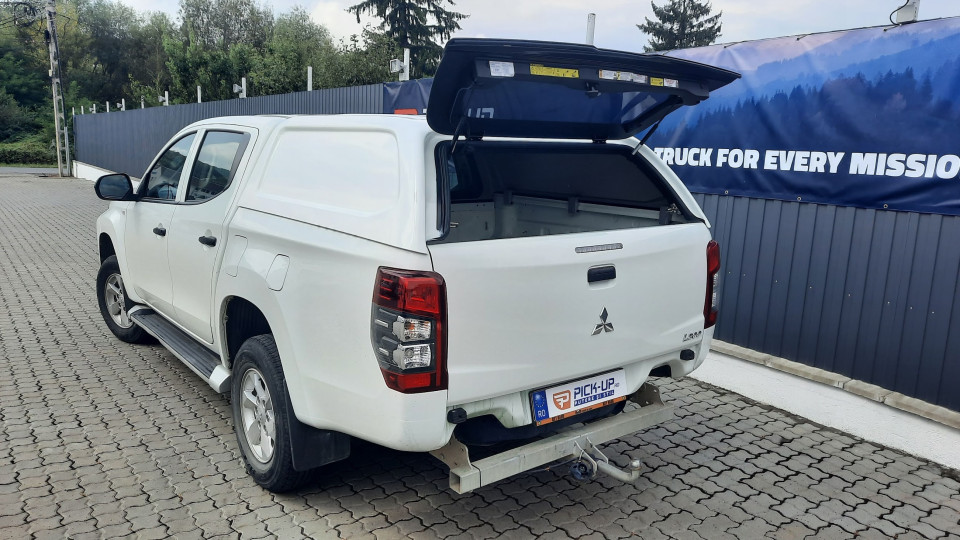 Montage hardtop auf Mitsubishi L200 2019