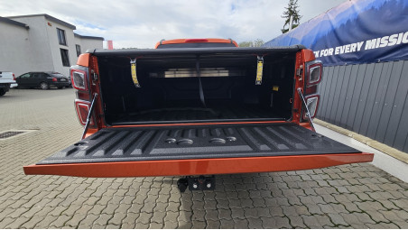 Bukócső felszerelése az Isuzu D-Max 2020-ra