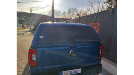 Keménytető, párnázat, küszöb, redőnyrásegítés beszerelése Volkswagen Amarok 2024-re