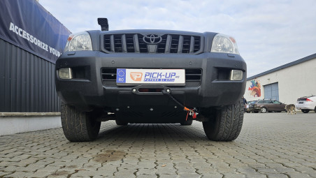Montage Seilwinde, Seilwindenhalterung, scuturi auf Toyota Land Cruiser