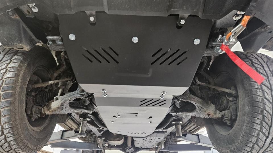 Montage Seilwinde, Seilwindenhalterung, scuturi auf Toyota Land Cruiser