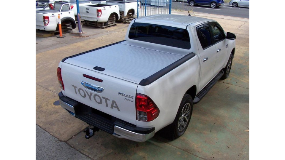 Laderaum-Rollo Toyota Hilux 2015-2025 MT RU