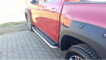 P 410 TOYOTA HILUX OLDALSÜLÉS