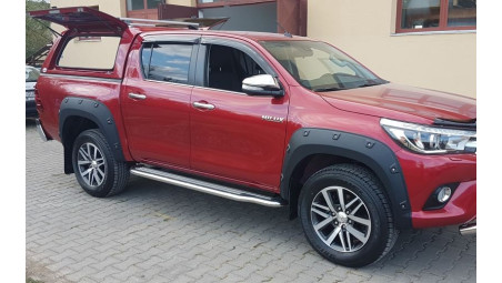 P 410 TOYOTA HILUX OLDALSÜLÉS