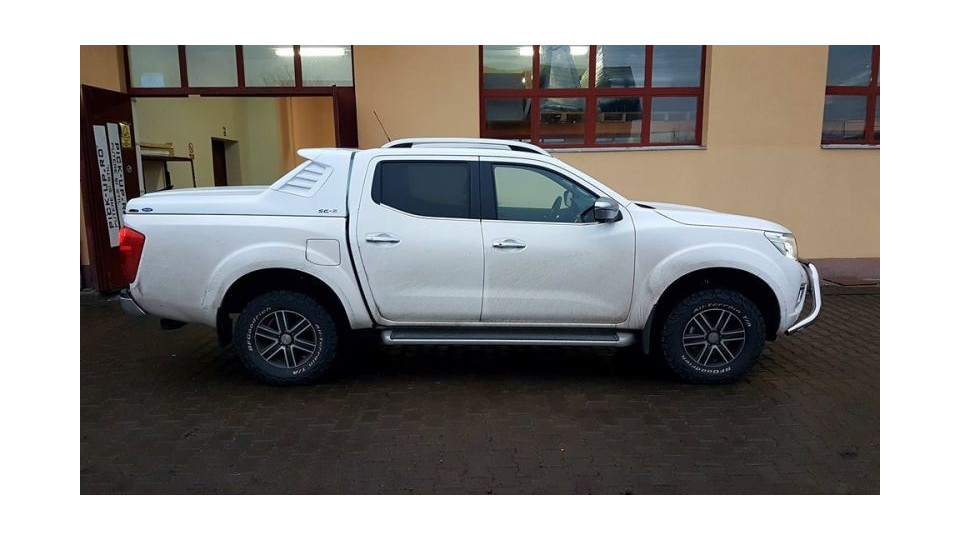 Laderaumabdeckung Nissan Navara NP300 2016-2022 ALC SCZ Cert RAR