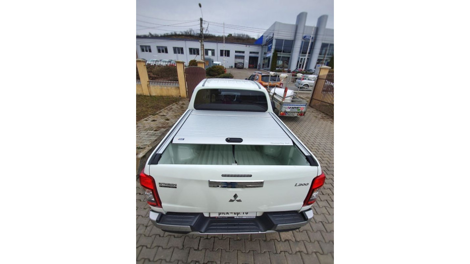 Laderaum-Rollo Mitsubishi L200 2015-2022 MT RU