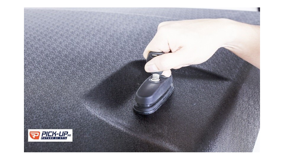 Laderaumabdeckung Toyota Hilux 2015-2025 AK SPE Cert RAR