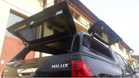 KEMÉNYTETŐ / FELÉPÍTMÉNY AK GSE-L TOYOTA HILUX 2016+